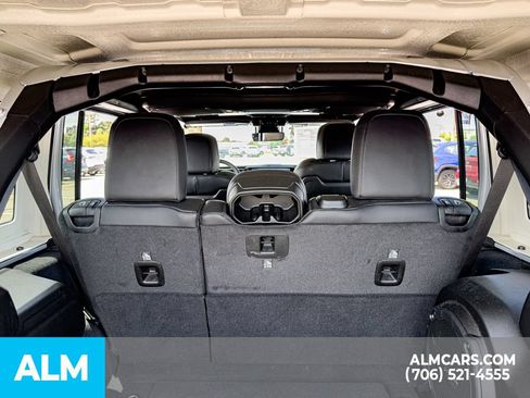 Used 2024 Jeep Wrangler Unlimited Sahara w/ Technology Group AWD/4WD image 20