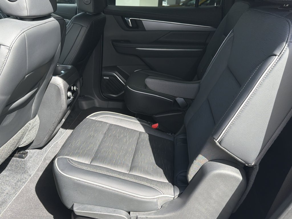 Certified 2025 Buick Enclave Sport Touring w/ Trailering Package, 5000 lbs. FWD image 18