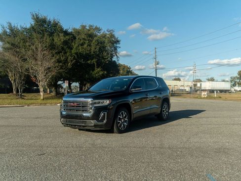 Used 2021 GMC Acadia SLE image 2