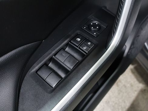 Used 2021 Toyota RAV4 LE w/ Carpet Mat Package (TMS) image 14