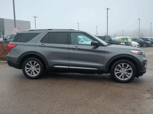 Used 2021 Ford Explorer Limited w/ Equipment Group 301A image 9