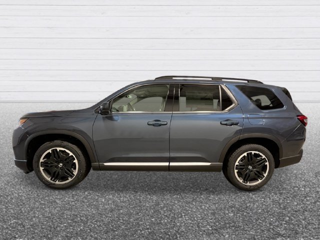 New 2026 Honda Pilot Touring image 2