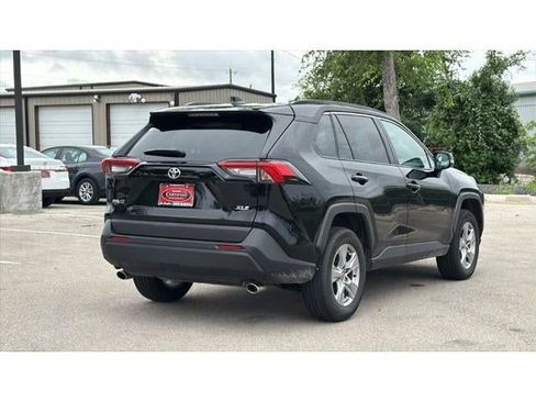 Certified 2025 Toyota RAV4 XLE FWD image 6