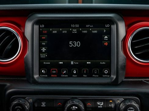 Used 2022 Jeep Wrangler Unlimited Rubicon image 24