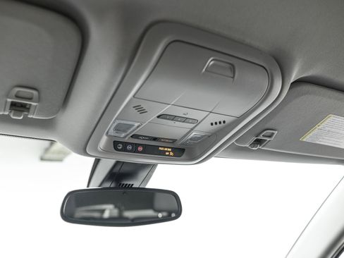 Used 2023 Chevrolet Blazer LT image 25