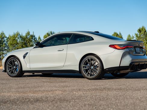 Used 2024 BMW M4 image 7