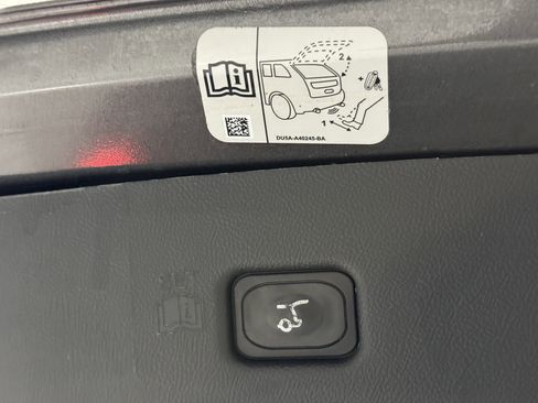 Used 2020 Lincoln Nautilus Reserve image 37