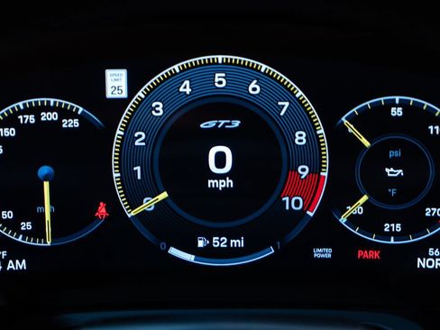 Used 2026 Porsche 911 GT3 RWD image 25
