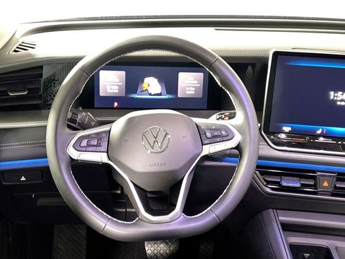 New 2026 Volkswagen Tiguan SE image 13