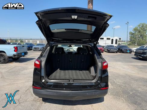 Used 2019 Chevrolet Equinox LT AWD/4WD image 36