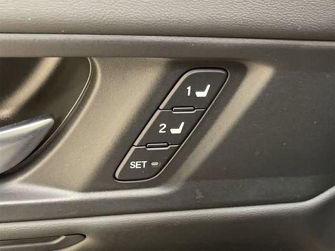 Used 2025 Honda Accord Sport image 18