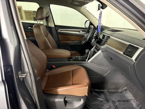 Used 2023 Volkswagen Atlas SE w/ Panoramic Sunroof Package AWD/4WD image 40
