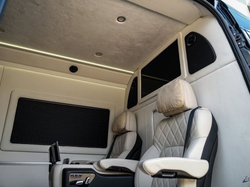 Used 2022 Mercedes-Benz Sprinter 2500 image 68