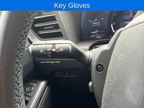 Used 2025 Lexus GX 550 w/ Accessory Package (2T) AWD/4WD image 24