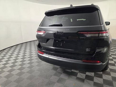 New 2026 Jeep Grand Cherokee L 2WD image 5