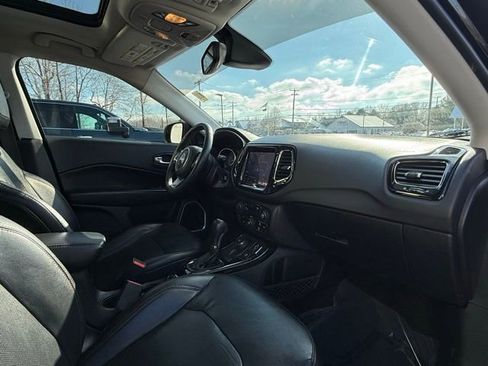 Used 2018 Jeep Compass Limited w/ Navigation Group image 11