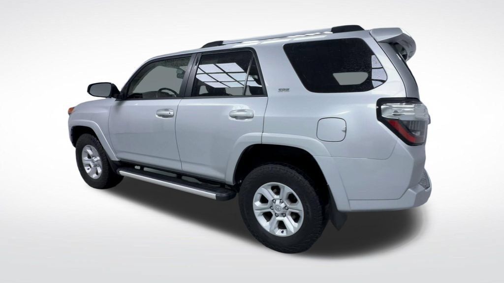 Certified 2023 Toyota 4Runner SR5 Premium w/ Moonroof Package AWD/4WD image 24
