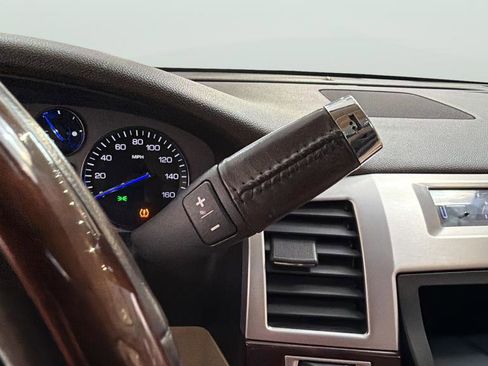 Used 2007 Cadillac Escalade AWD w/ Climate Package image 23