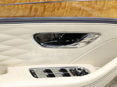 Used 2020 Bentley Flying Spur W12 w/ First Edition Specification image 15