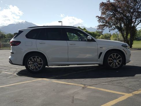 Used 2022 BMW X5 xDrive45e w/ M Sport Package AWD/4WD image 6