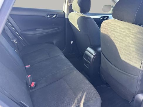 Used 2019 Nissan Sentra S image 12