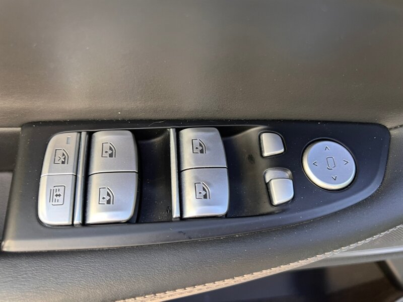 Used 2016 BMW 750i xDrive AWD/4WD image 28