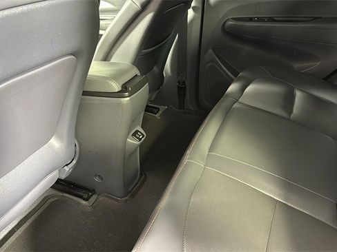 Used 2017 Chevrolet Bolt Premier w/ Driver Confidence II Package image 25