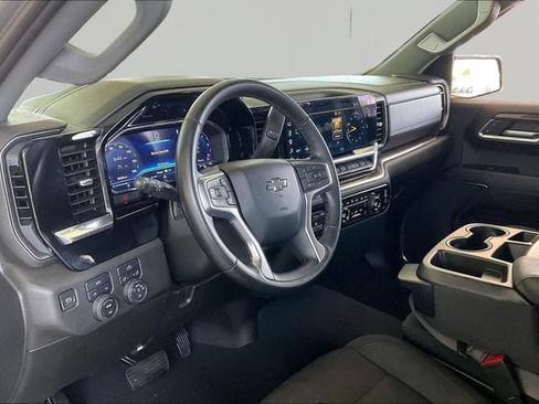 Used 2023 Chevrolet Silverado 1500 RST AWD/4WD image 12