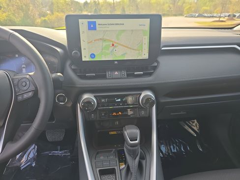 Used 2025 Toyota RAV4 Limited w/ Advanced Technology Package image 21