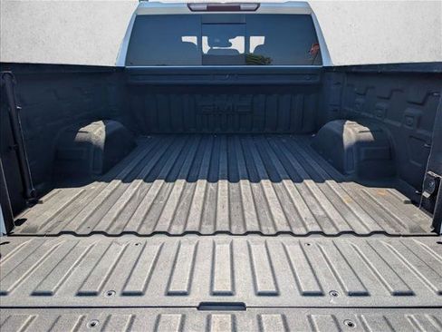 Used 2021 GMC Sierra 1500 SLT w/ SLT Premium Plus Package AWD/4WD image 6