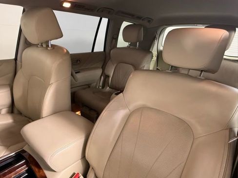 Used 2016 INFINITI QX80 2WD w/ Deluxe Technology Package image 34