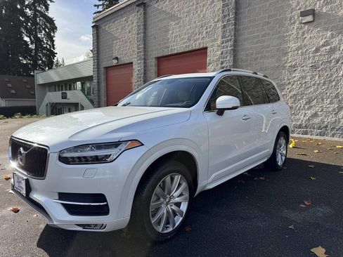 Used 2016 Volvo XC90 T6 Momentum w/ Protection Package Plus image 4