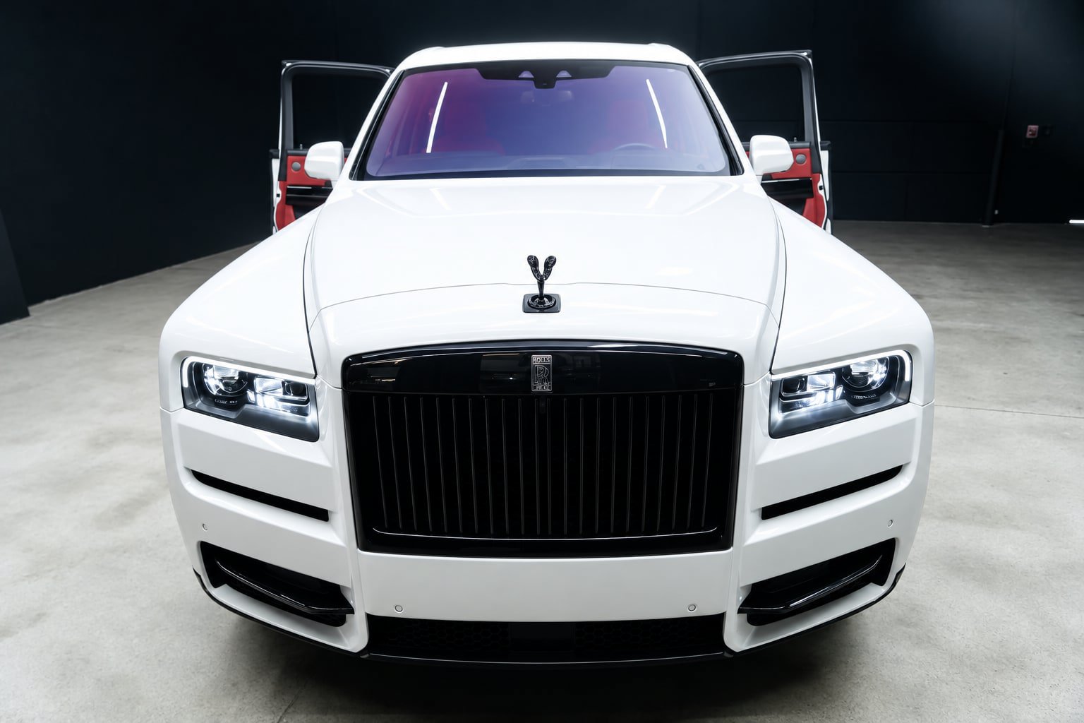 Used 2022 Rolls-Royce Cullinan AWD/4WD image 4
