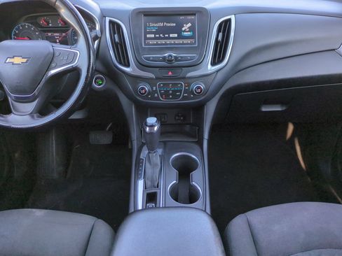 Used 2018 Chevrolet Equinox LT image 17