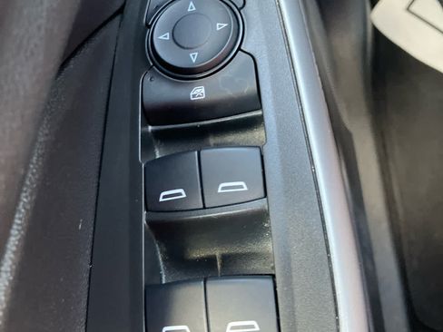 Used 2026 Chevrolet Trax LS w/ LS Convenience Package FWD image 12
