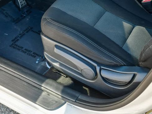 Used 2013 Hyundai Elantra GT w/ Touch & Go Pkg image 20