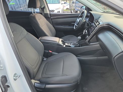 Certified 2022 Hyundai Tucson SE w/ Winter Package image 18