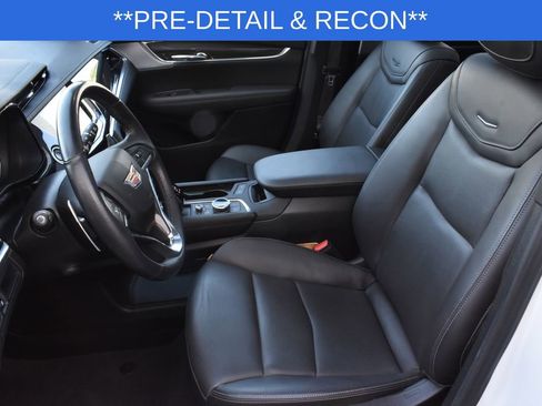 Used 2024 Cadillac XT6 Sport w/ LPO, Floor Liner Package AWD/4WD image 14