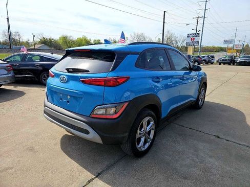 Used 2023 Hyundai Kona SEL image 2