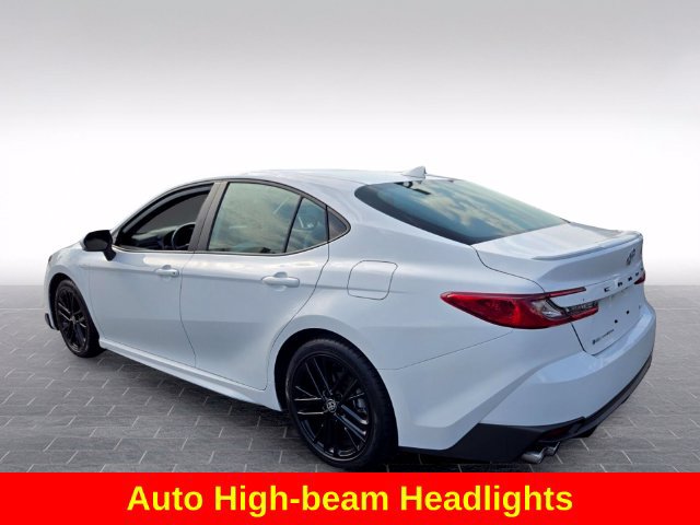 Used 2025 Toyota Camry SE FWD image 6