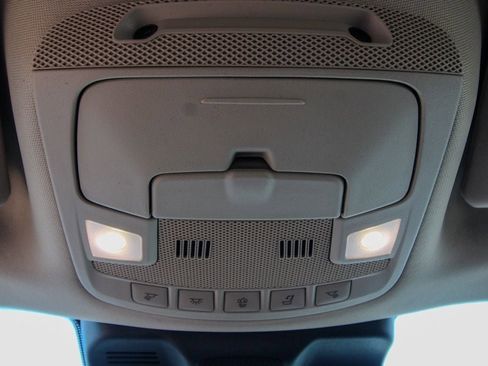 Used 2022 Lincoln Navigator 4WD image 29