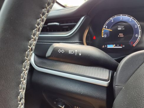 Used 2024 Jeep Grand Cherokee L Laredo RWD image 18