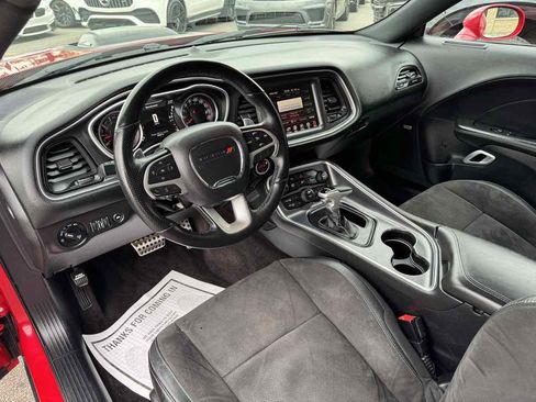 Used 2016 Dodge Challenger R/T Scat Pack RWD image 16