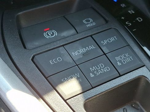 Certified 2024 Toyota RAV4 LE AWD/4WD image 26