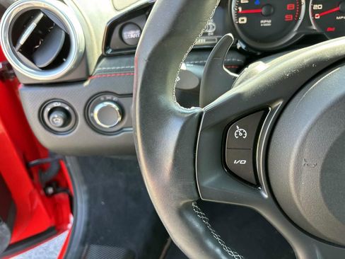 Used 2020 Lotus Evora image 38