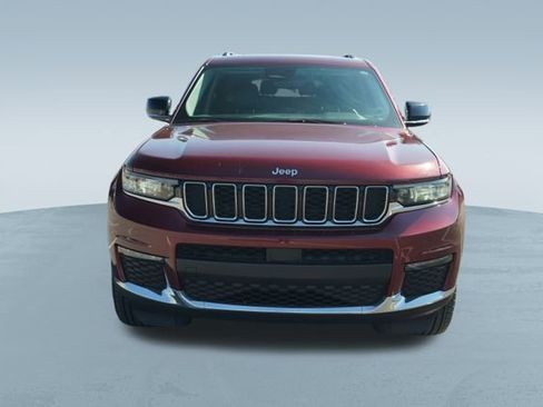 Used 2022 Jeep Grand Cherokee L Limited image 2