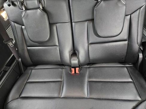 Used 2023 Ford Explorer Limited w/ Equipment Group 301A image 8