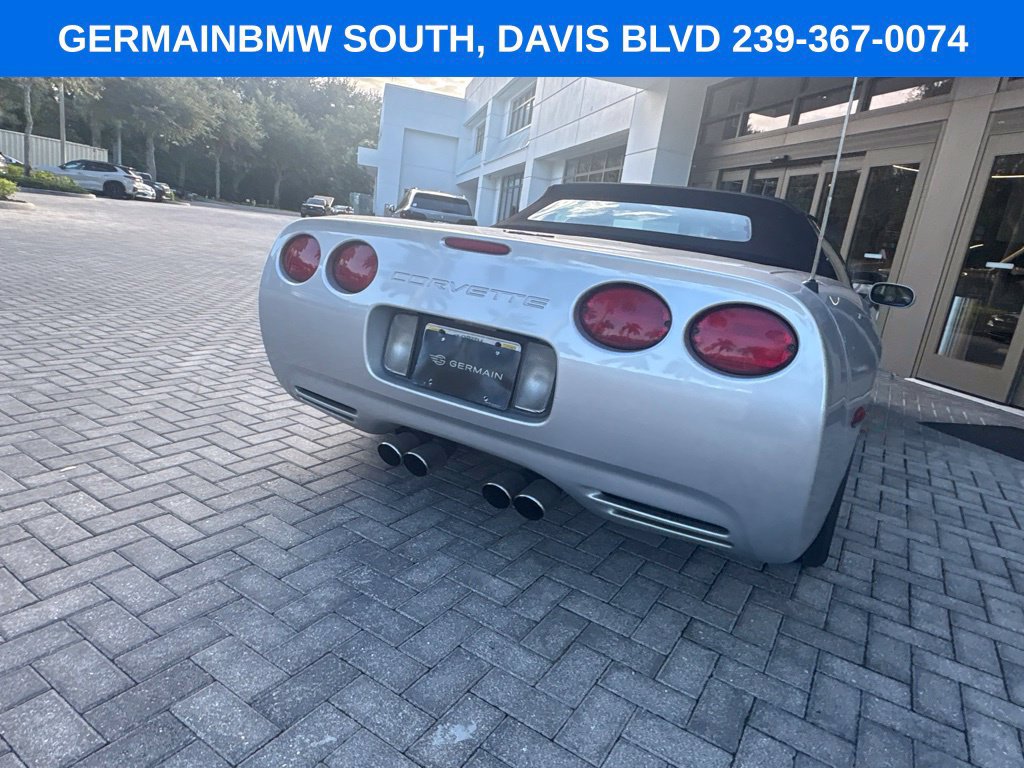Used 1999 Chevrolet Corvette Convertible RWD image 11
