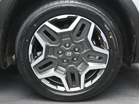 Used 2023 Hyundai Santa Fe Limited image 32