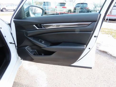 Used 2021 Honda Accord Sport Special Edition image 10